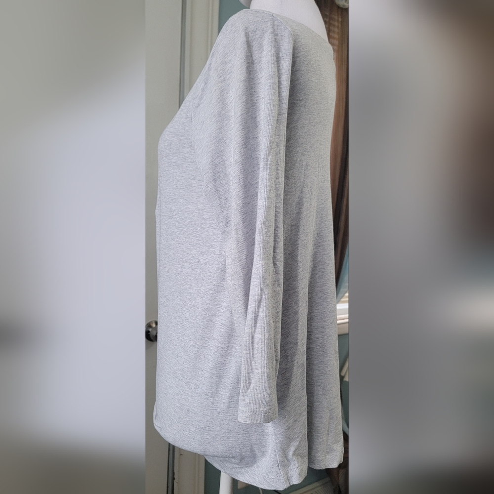 Lilly Pulitzer Maci Twist Front Top Women's S Grey 3/4 Sleeve Pima Cotton Stretc - Picture 2 of 13